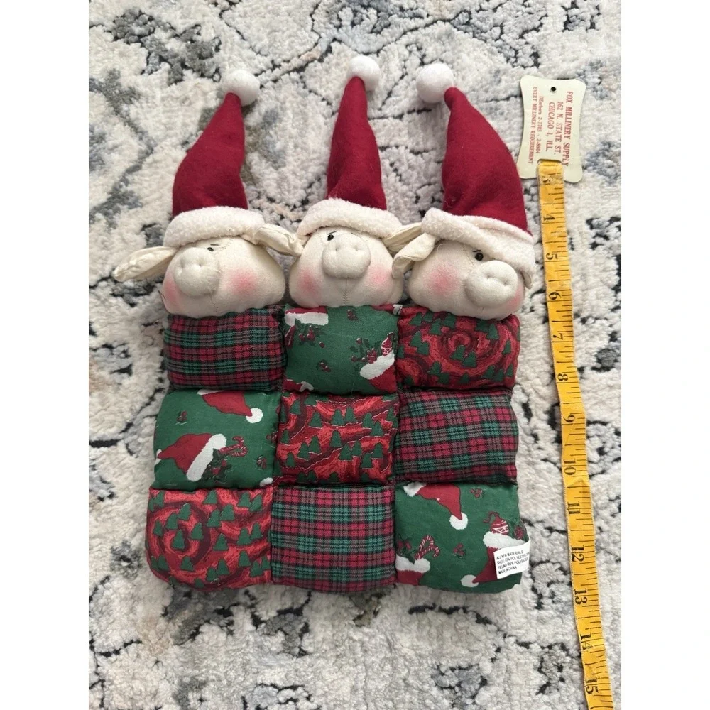 Christmas Pigs In A Blanket Hot Pad - Quilted Thick - Hats Pose